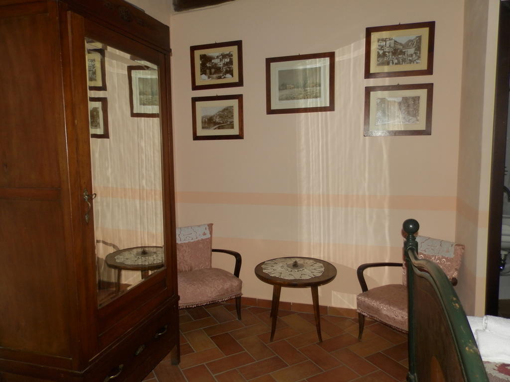 Hotel Residenza Di Paese Castello Del Poggio Ferentillo Habitación foto