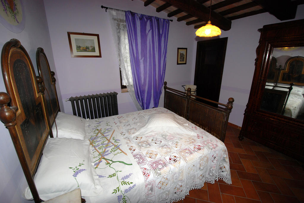 Hotel Residenza Di Paese Castello Del Poggio Ferentillo Habitación foto