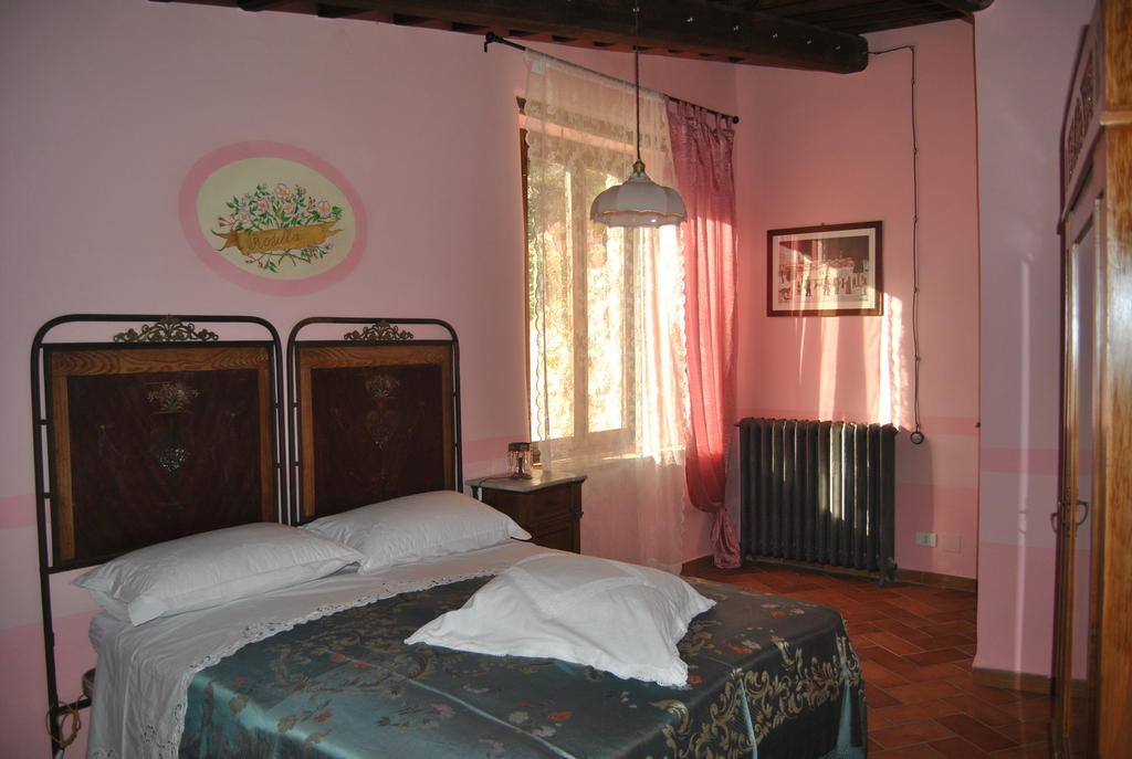 Hotel Residenza Di Paese Castello Del Poggio Ferentillo Habitación foto